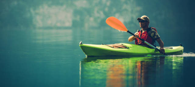 วิธีเลือกเรือคายัค ข้อแรกคือถามตัวเองว่า ต้องการพายเรือแบบไหน