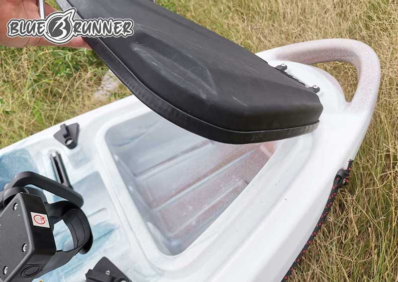 เรือคายัค Drive Angler 320 ทนทานต่อแรงดันของน้ำได้เป็นอย่างดี